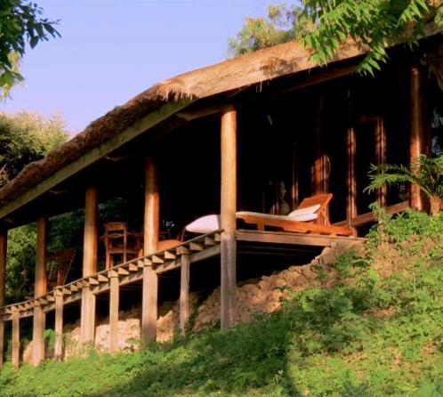 Отель Heaven On The Planet Ekas Экстерьер фото